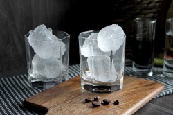 Белый русский коктейль в домашних условиях - шаг 3 Белый русский коктейль в домашних условиях - шаг 3