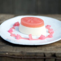 Бланманже с ревенем и шампанским