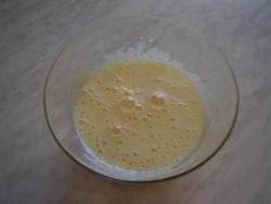 Нежные блины на молоке тонкие - шаг 2