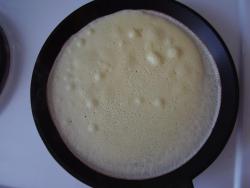 Нежные блины на молоке тонкие - шаг 4