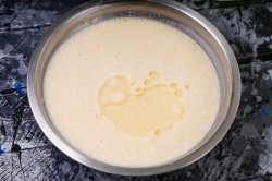 Блины с дырочками с кипятком - шаг 6