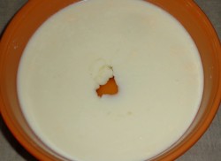 Блины из прокисшего молока - шаг 3