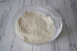 Болгарский яблочный пирог - шаг 2 Болгарский яблочный пирог - шаг 2