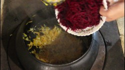 Томленый борщ в казане с кабачками и яблоками - шаг 11 Томленый борщ в казане с кабачками и яблоками - шаг 11