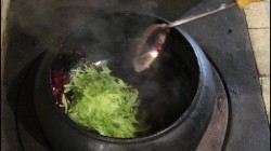 Томленый борщ в казане с кабачками и яблоками - шаг 12 Томленый борщ в казане с кабачками и яблоками - шаг 12