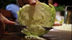 Томленый борщ в казане с кабачками и яблоками - шаг 2 Томленый борщ в казане с кабачками и яблоками - шаг 2