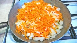 Борщ с тушенкой и капустой - шаг 3 Борщ с тушенкой и капустой - шаг 3