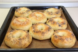 домашние бублики в духовке с маком - шаг 9 домашние бублики в духовке с маком - шаг 9