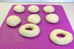 домашние бублики в духовке с маком - шаг 7 домашние бублики в духовке с маком - шаг 7