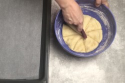 Булочки на сухом молоке и дрожжах - шаг 9 Булочки на сухом молоке и дрожжах - шаг 9