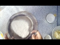 Булочки ромашка или те самые по 9 копеек. - шаг 2