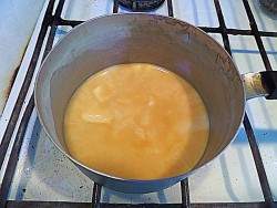 Булочки с изюмом и маком на сдобном тесте - шаг 3 Булочки с изюмом и маком на сдобном тесте - шаг 3