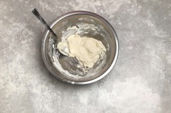 Булочки с корицей в микроволновке - шаг 3 Булочки с корицей в микроволновке - шаг 3