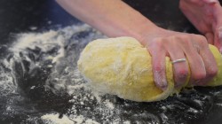 Ванильные булочки с творогом и изюмом - шаг 12 Ванильные булочки с творогом и изюмом - шаг 12