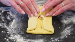 Ванильные булочки с творогом и изюмом - шаг 15 Ванильные булочки с творогом и изюмом - шаг 15