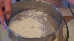 Ванильные булочки с творогом и изюмом - шаг 7 Ванильные булочки с творогом и изюмом - шаг 7