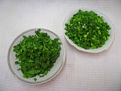 Булочки с яйцами и зеленью на простокваше - шаг 2