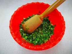 Булочки с яйцами и зеленью на простокваше - шаг 3