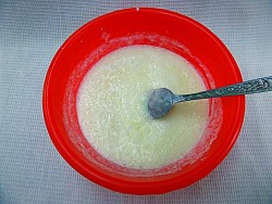 Булочки с яйцами и зеленью на простокваше - шаг 5