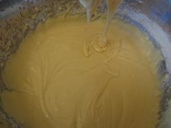 Бурфи из молока - шаг 10 Бурфи из молока - шаг 10