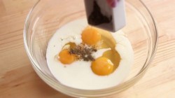 Корзиночки из тостового хлеба с колбасой и сыром - шаг 10 Корзиночки из тостового хлеба с колбасой и сыром - шаг 10