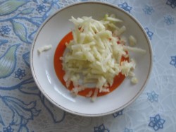 Бутерброды с творожно-яблочной массой - шаг 2