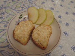 Бутерброды с творожно-яблочной массой - шаг 5