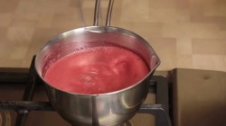 Пирожные из орехового бисквита с вишневым кремом - шаг 9