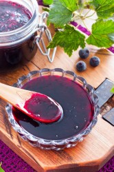 Быстрое варенье из черной смородины через мясорубку на зиму - шаг 7 Быстрое варенье из черной смородины через мясорубку на зиму - шаг 7