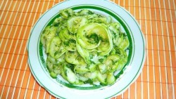 Быстрые маринованные кабачки мгновенного поедания - шаг 5 Быстрые маринованные кабачки мгновенного поедания - шаг 5