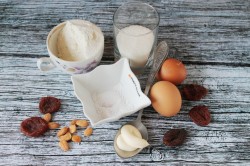 Быстрый пирог на майонезе - шаг 1 Быстрый пирог на майонезе - шаг 1