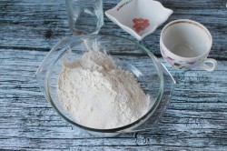 Быстрый пирог на майонезе - шаг 2 Быстрый пирог на майонезе - шаг 2