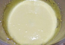 Быстрый пирог с вареньем в мультиварке - шаг 5 Быстрый пирог с вареньем в мультиварке - шаг 5