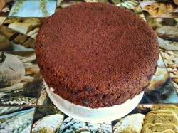 Быстрый пирог с вареньем в мультиварке - шаг 9 Быстрый пирог с вареньем в мультиварке - шаг 9