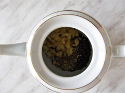 Чай по-швейцарски с ромашкой - шаг 3