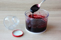 Черника протертая с сахаром на зиму - шаг 6 Черника протертая с сахаром на зиму - шаг 6