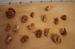 Чернослив с орехами в вине - шаг 2 Чернослив с орехами в вине - шаг 2