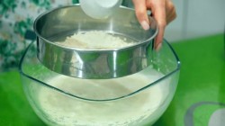 Черёмуховый торт со сметанным кремом - шаг 10