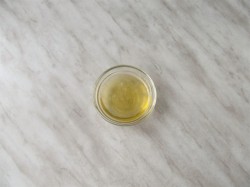 Десерт молочный на желатине с красной смородиной - шаг 4 Десерт молочный на желатине с красной смородиной - шаг 4