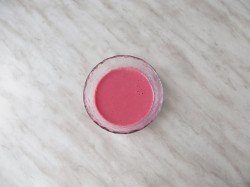 Десерт молочный на желатине с красной смородиной - шаг 12 Десерт молочный на желатине с красной смородиной - шаг 12