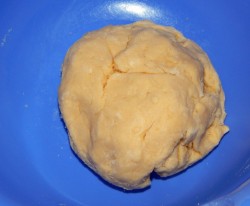 Домашнее песочное печенье на маргарине - шаг 3