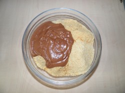 Домашнее пирожное Картошка из сухарей со сгущенкой - шаг 6 Домашнее пирожное Картошка из сухарей со сгущенкой - шаг 6