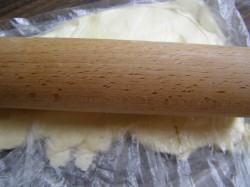 Домашнее слоеное дрожжевое тесто - шаг 9 Домашнее слоеное дрожжевое тесто - шаг 9