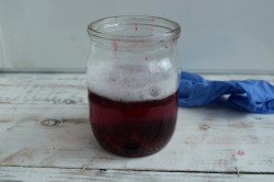 Домашнее вино из черной смородины - шаг 5