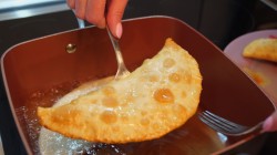 Домашние чебуреки с хрустящей корочкой - шаг 15 Домашние чебуреки с хрустящей корочкой - шаг 15