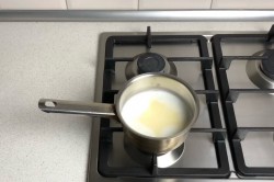 Домашние эклеры со сгущенкой - шаг 2 Домашние эклеры со сгущенкой - шаг 2