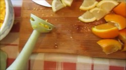 Апельсиново лимонный напиток с сахаром - шаг 3