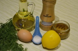 Домашний майонез с лимоном и горчицей в блендере - шаг 1