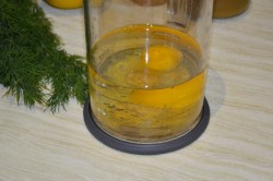 Домашний майонез с лимоном и горчицей в блендере - шаг 4