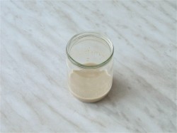 Домашний хлеб на закваске в духовке - шаг 3 Домашний хлеб на закваске в духовке - шаг 3